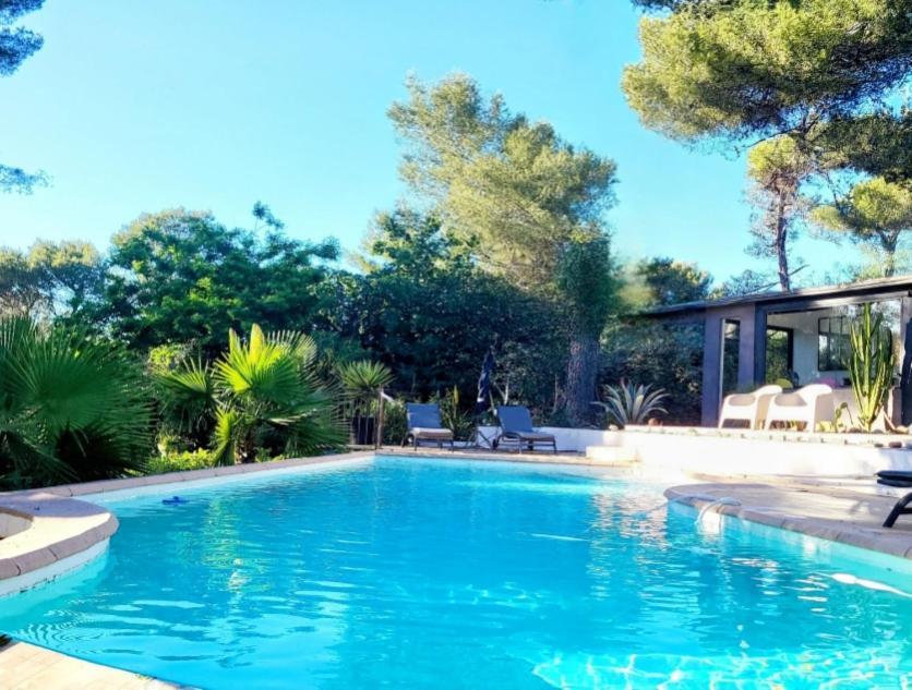 Un Oasis En Provence Villa