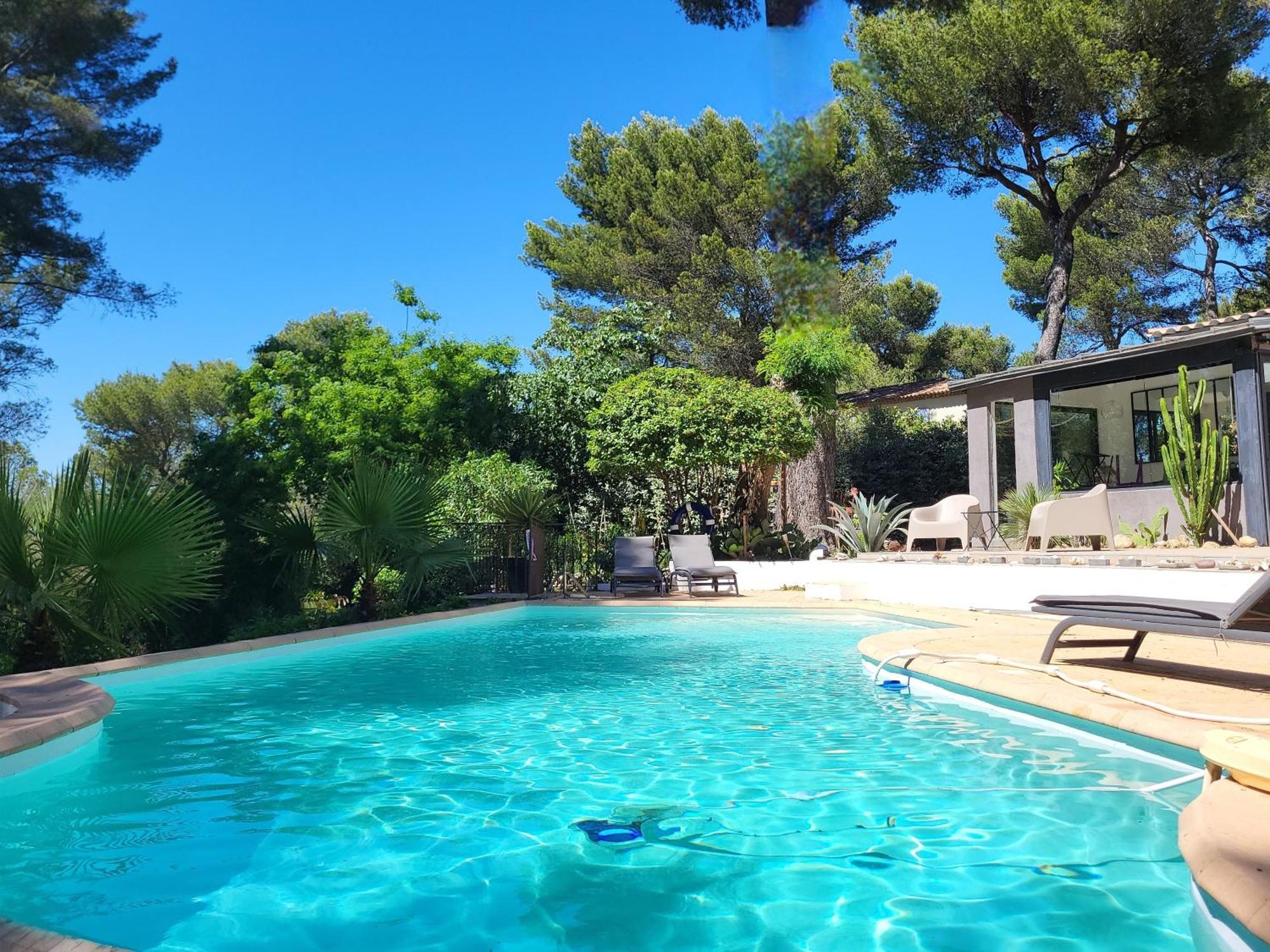 Un Oasis En Provence Villa *